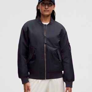 Brand new with tags LULULEMON Oversized insulated flight jacket